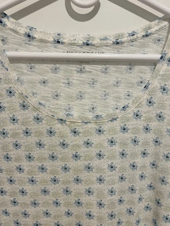 Lucky Brand T Shirt - Picture 7 of 7